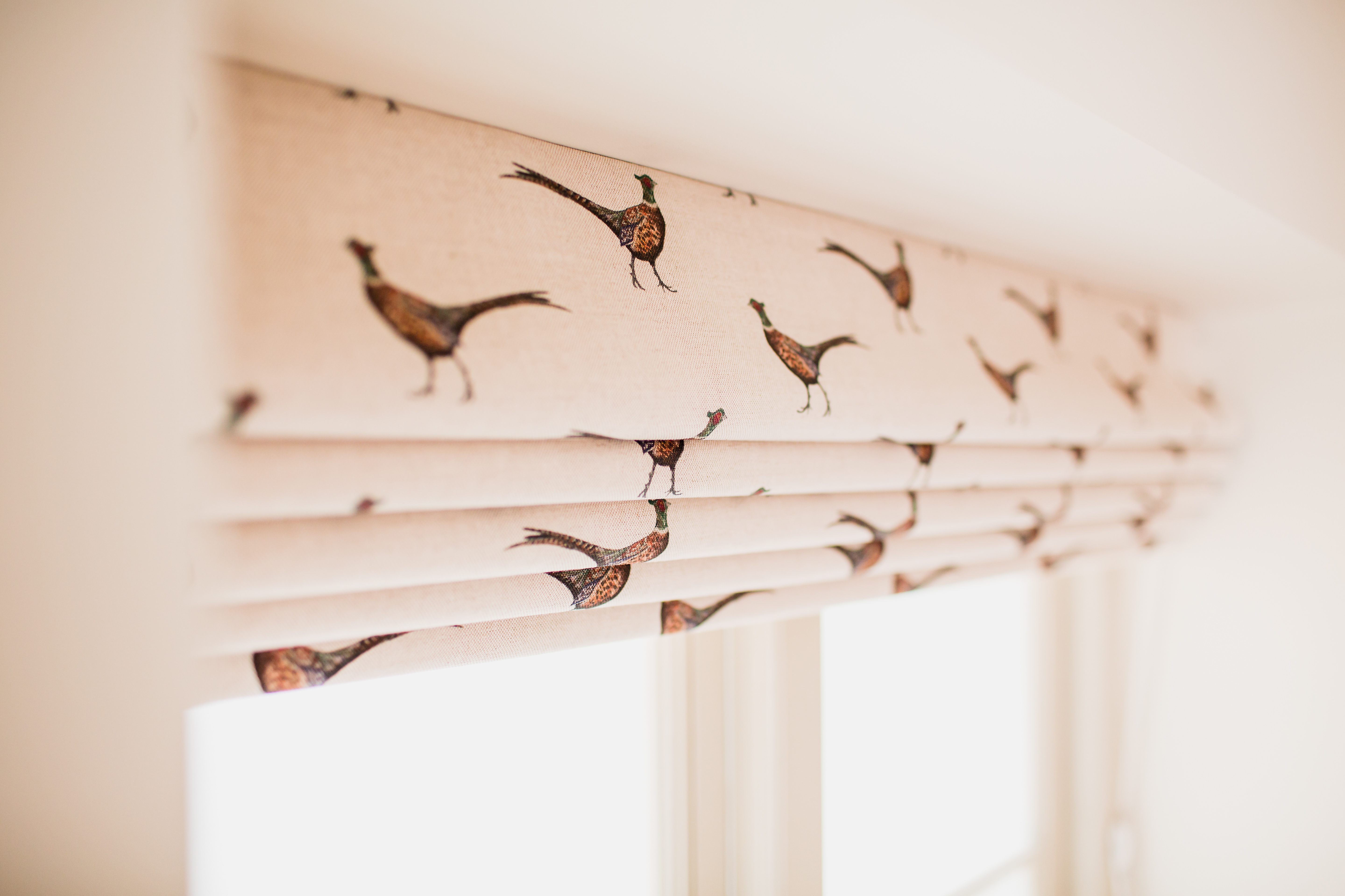 Linen roman blind country pheasant fabric